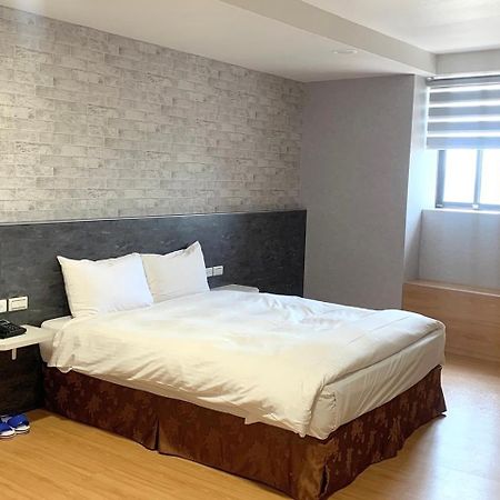 Lan Yin Tie Dao Hotel Тайнань Экстерьер фото