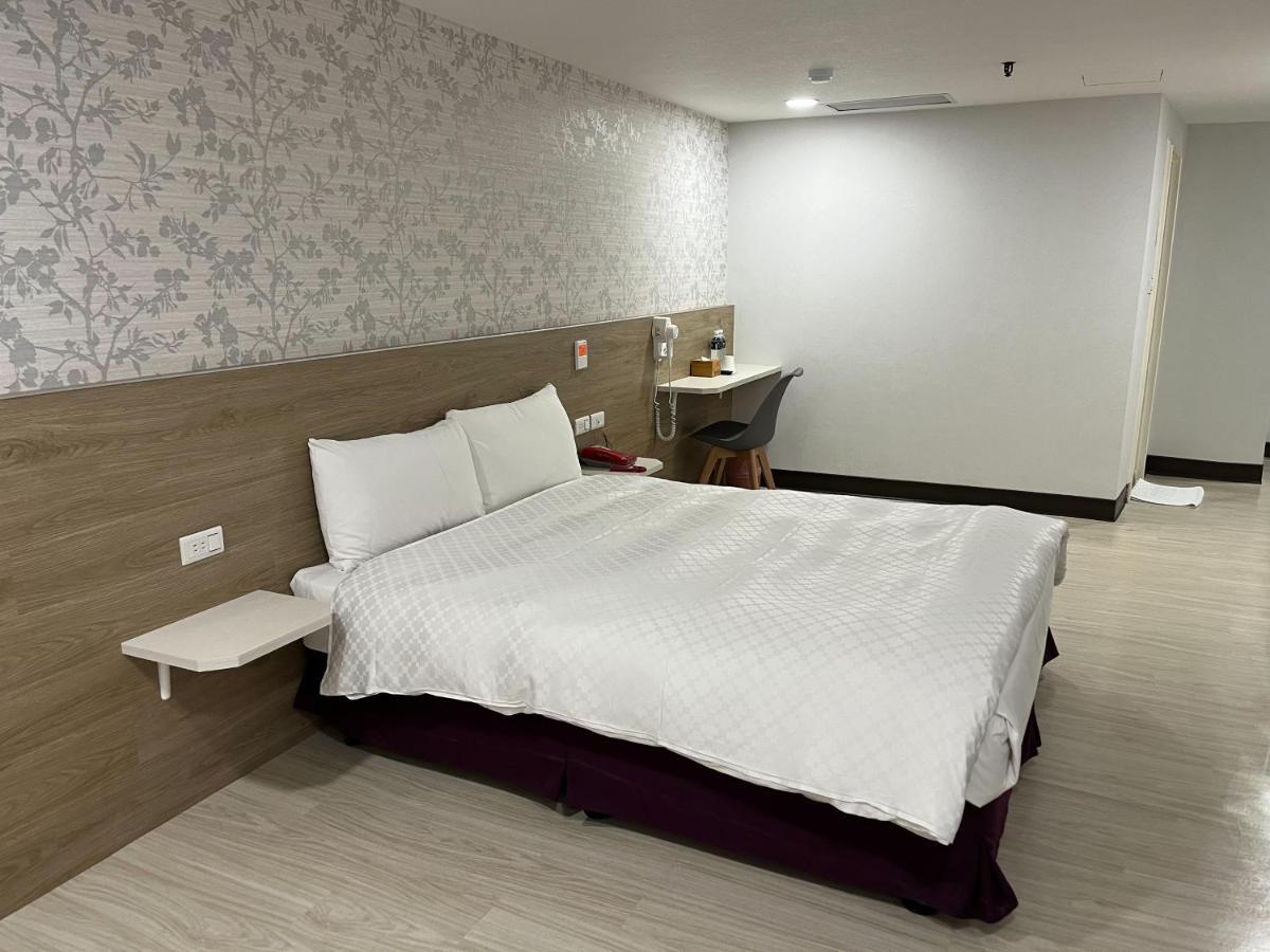 Lan Yin Tie Dao Hotel Тайнань Экстерьер фото