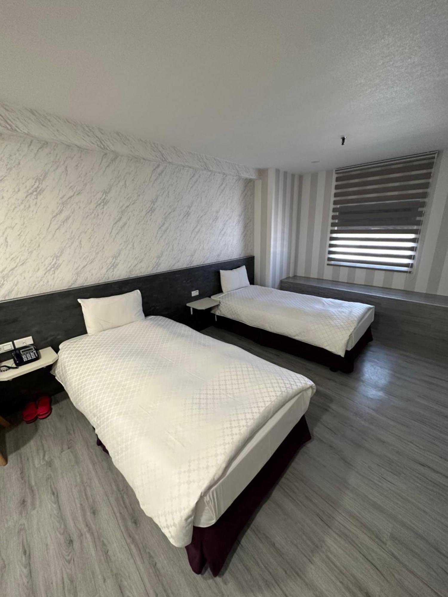 Lan Yin Tie Dao Hotel Тайнань Экстерьер фото